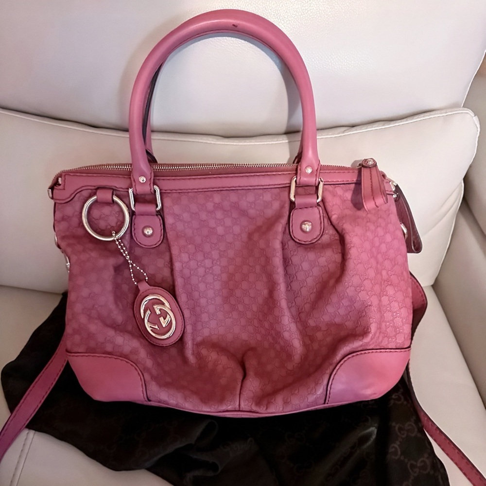 EUC AUTHENTIC GUCCI SUKEY BAG MAUVE WITH DUSTBAG